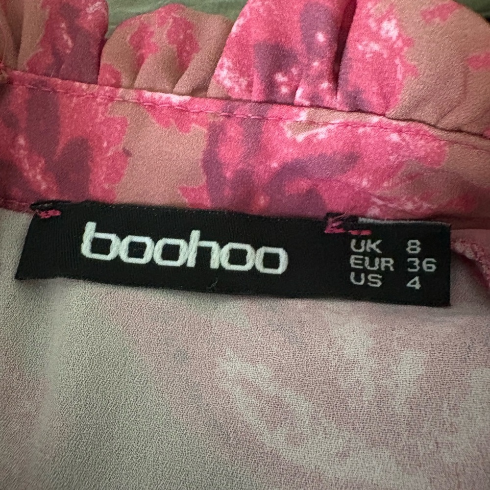 Boohoo PRINTED PUFF SLEEVE RUFFLE NECK SMOCK DRESS Medium - Picture 6 of 6